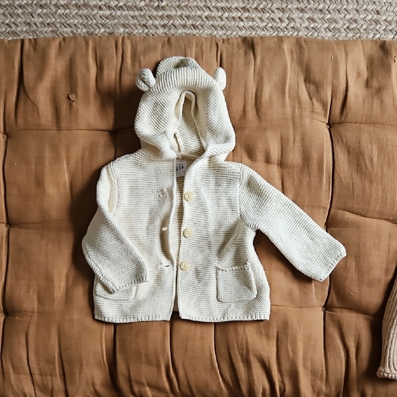 GAP Other - GAP Cream Knit Baby Sweater With Ears